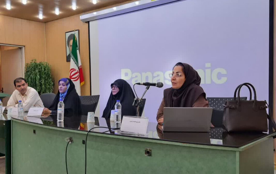 نشست تخصصی «فرزندپذیری، روش نوین فرزنددار شدن» در کرج